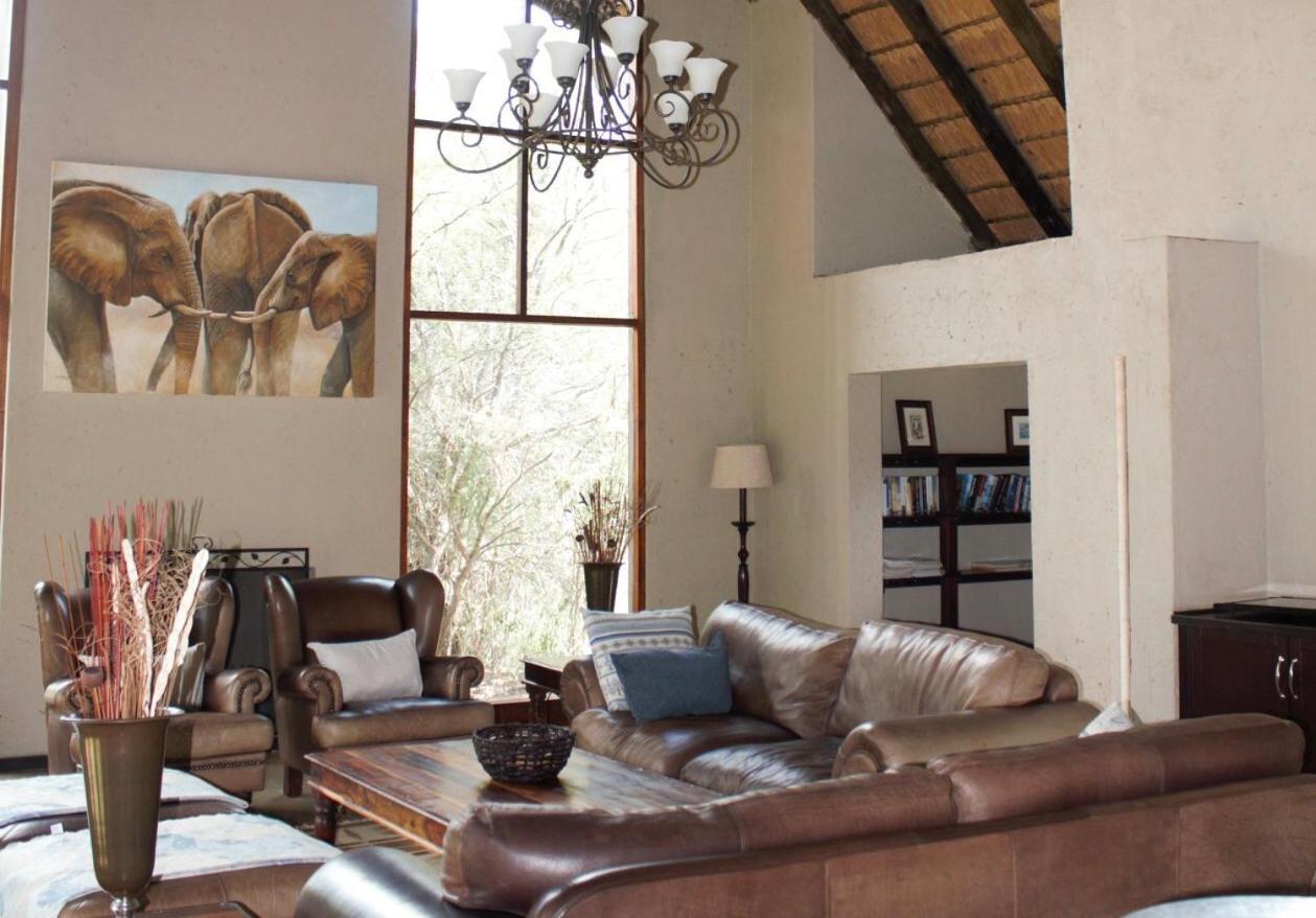 Kgorogoro Lodge Pilanesberg Exterior foto